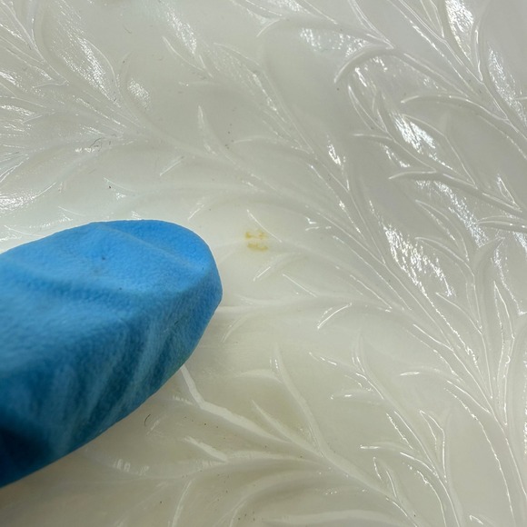 Vintage Fenton Milk Glass Leaf Serving Dish Handle 50s Art Glass Serving Platter - Picture 6 of 12